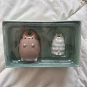 Pusheen Salt and Pepper Shakers